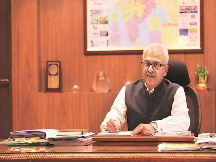 Union Home Secy reviews security situation of J&K