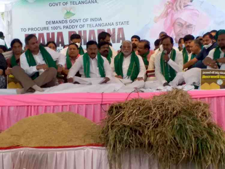 TRS ready to lead nationwide agitation of farmers: KCR