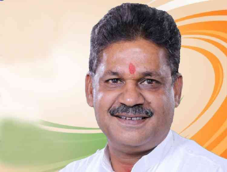 Another Cong leader Kirti Azad likely to join Trinamool