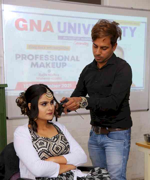 ‘Professional Makeup Workshop by Rajiv Mehra’ at GNA University
