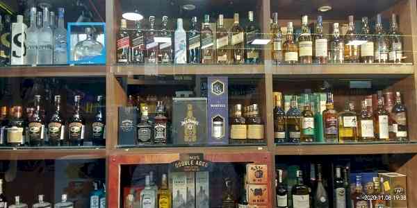 HC notice to AAP govt on plea against proposed liquor shop