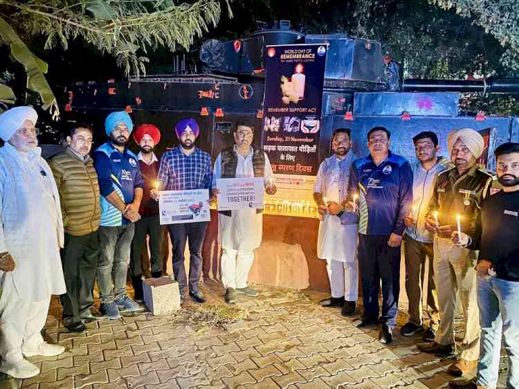 Mayank Foundation pays homage to road crash victims