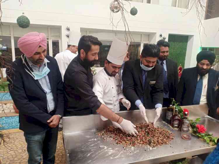 Cake mixing ceremony held in Tri City, preparations for Christmas New Year begins