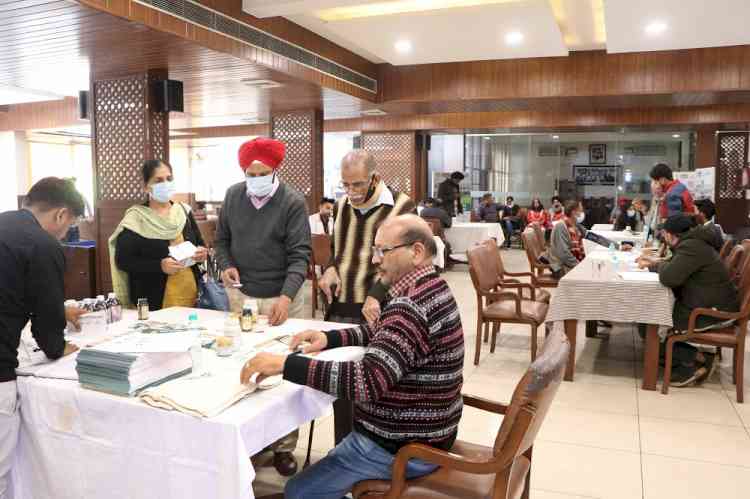 Press Club holds free medical check-up camp in association with Shuddhi Wellness