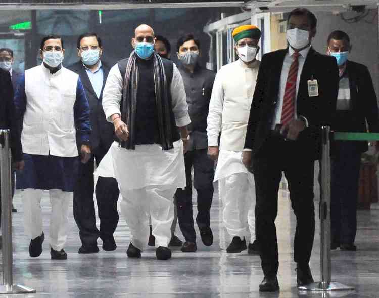 Govt wants healthy discussion in Parliament: Rajnath