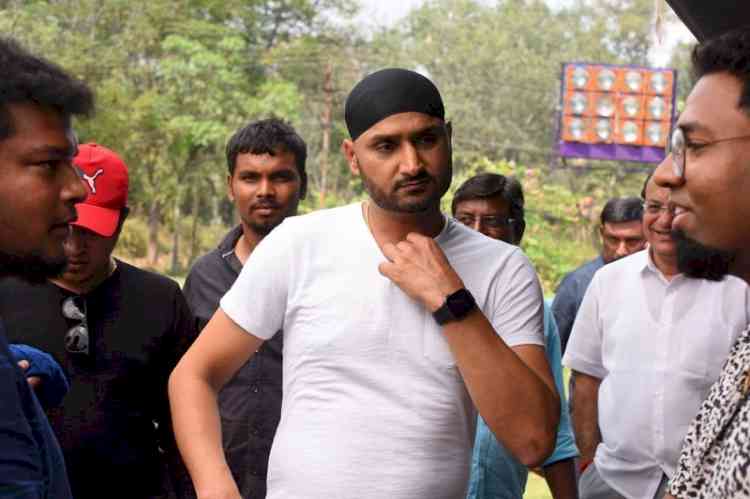 Harbhajan congratulates Ashwin for becoming India's third-highest wicket-taker in Tests