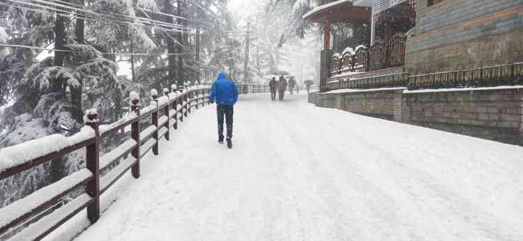 Kufri, Narkanda in Himachal experience season's first snowfall