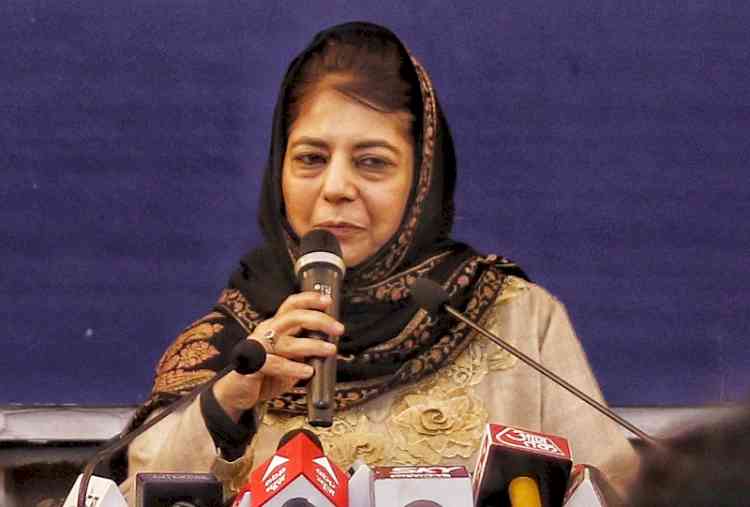 'Gandhi's India' turning into 'Godse's India': Mehbooba Mufti