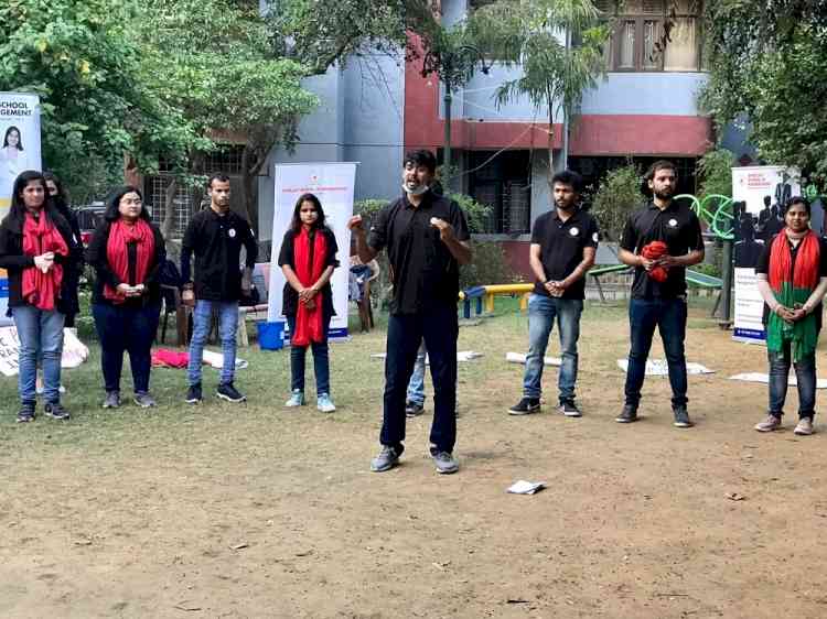 Apeejay School of Management sensitizes on air pollution via street play