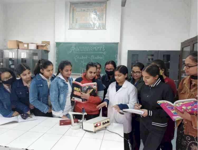 Students acquainted about innovative projects under this DBT Star College Scheme program