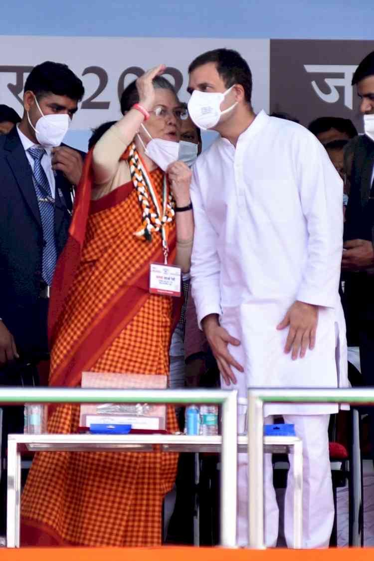 Sonia gives clear message to dissenters by skipping speech in Jaipur