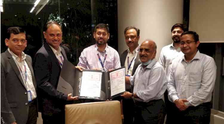 The Wadhwa Group and State Bank of India signs MoU to offer hassle-free and faster home loan service for customers