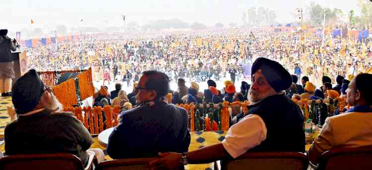 Punjab doesn’t need govt of boastful puppets remote controlled by outsiders: Parkash Singh Badal