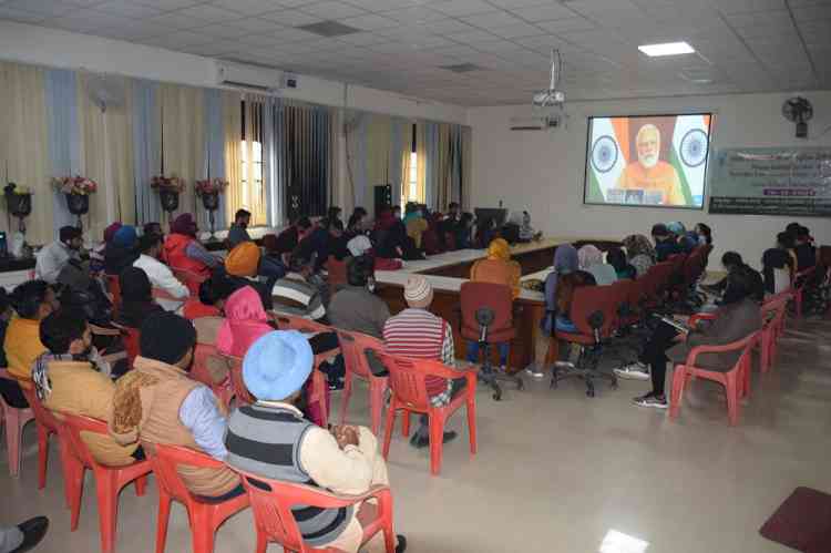 ICAR-CIPHET live streams PM’s address on natural farming during farmer-scientist interface meeting