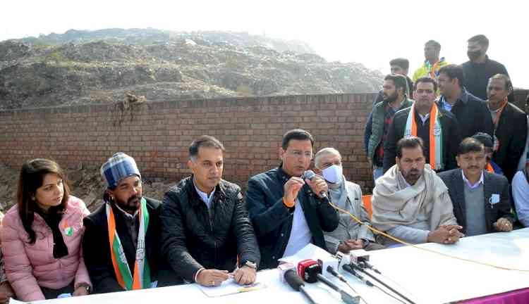 BJP has converted “City Beautiful” Chandigarh into “Garbage Mountain City”: Surjewala