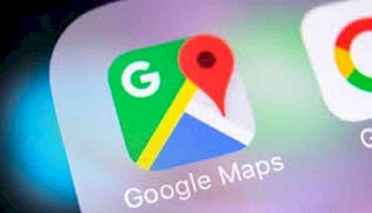 Google Maps testing new 'Dock to bottom' button on desktop