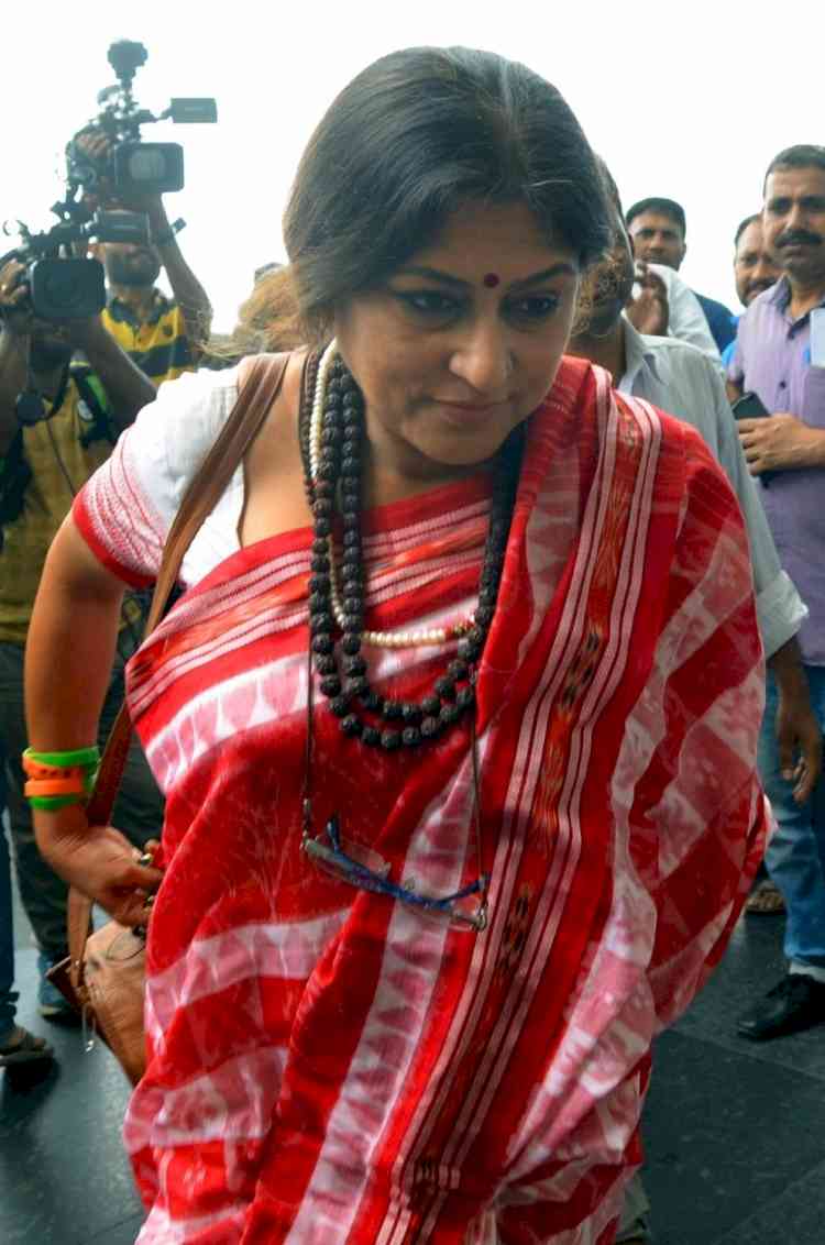 KMC election: Roopa Ganguly hits out against BJP's Bengal leadership