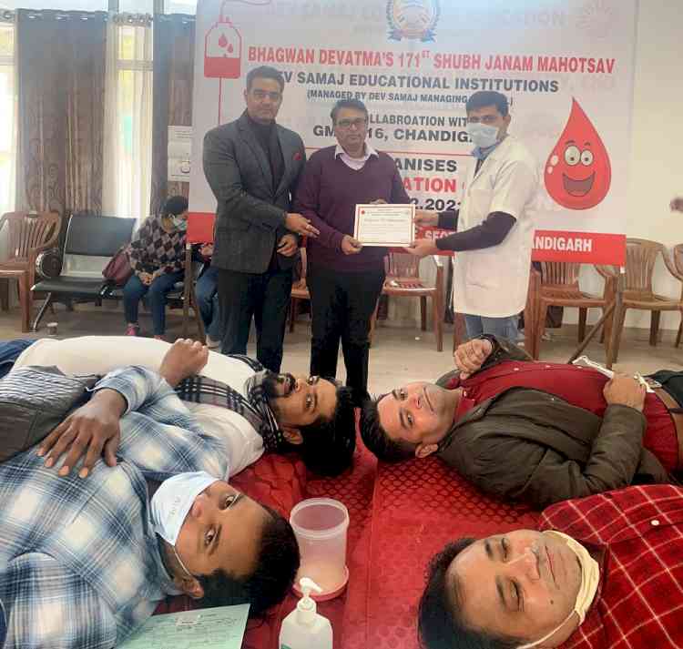 Dev Samaj Mahotsav: Mega blood donation camp held
