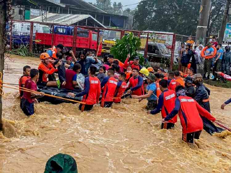 Philippines typhoon death toll reaches 375, 56 missing