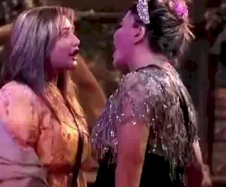 'Bigg Boss 15': Rashami Desai breaks glass during fight with Rakhi Sawant