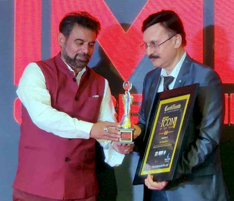 Dr Puri gets ‘Indian Icon 2021’ award