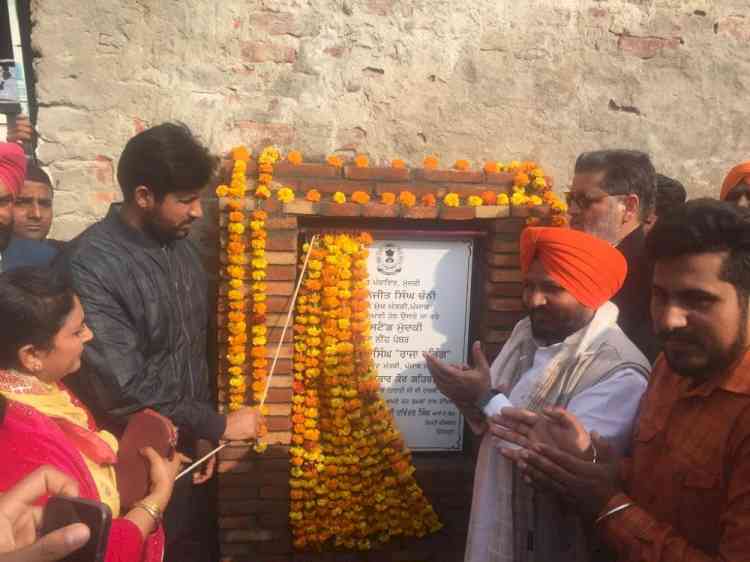 Transport Minister Raja Warring lays foundation stone of Bus stand at Mudki