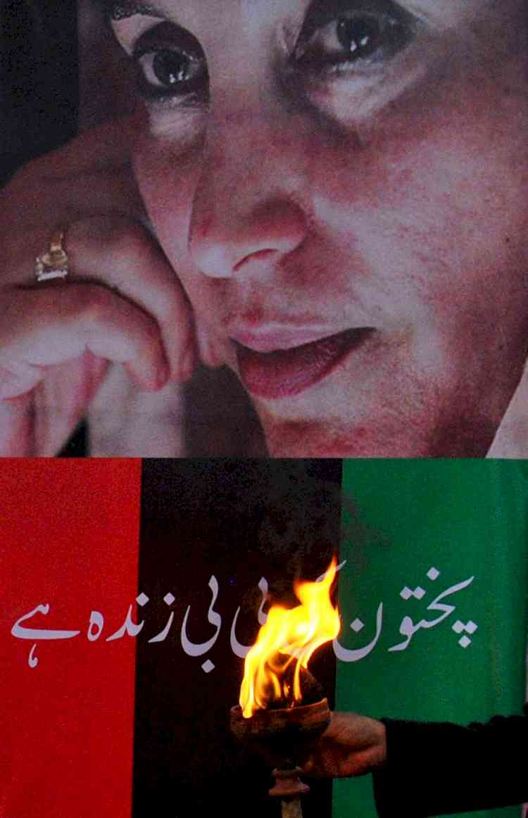 After 14 years, Benazir Bhutto's assassination still remains a mystery