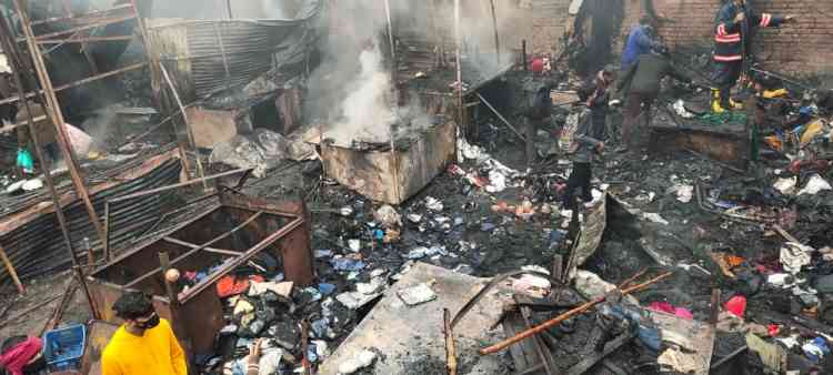 80 shops in Chandni Chowk gutted by massive fire