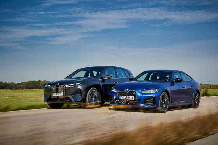 Electro-offensive and number one in premium segment: BMW Group posts strong sales for 2021