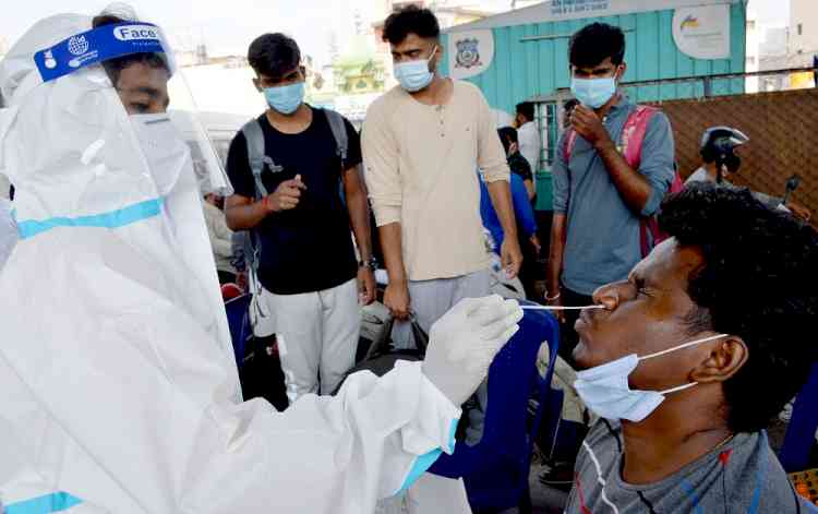 Delhi sees 40 deaths, new Covid cases crosses 27,000
