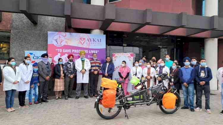 Tandem cycle ride to promote organ donation awareness
