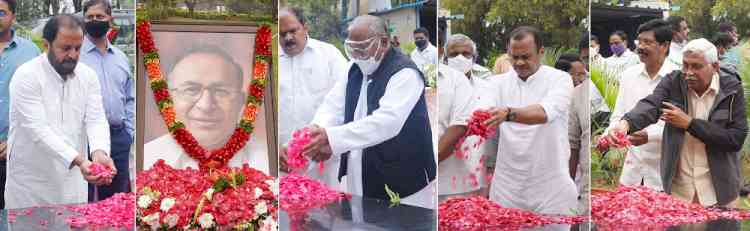 Telangana Congress chief A Revanth Reddy among many paid rich floral tributes to S. Jaipal Reddy, on his 80th Birth Anniversary