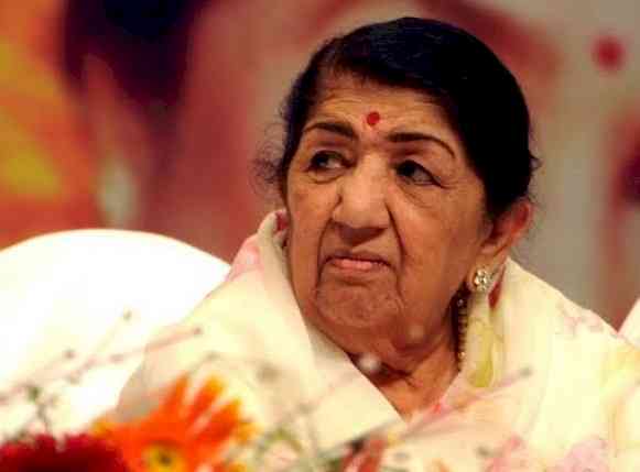 Lata Mangeshkar's health worsens, nobody allowed to meet her