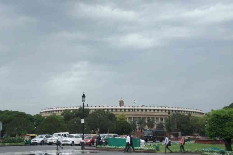 Possibility of rain in Delhi-NCR from Jan 21-23: IMD