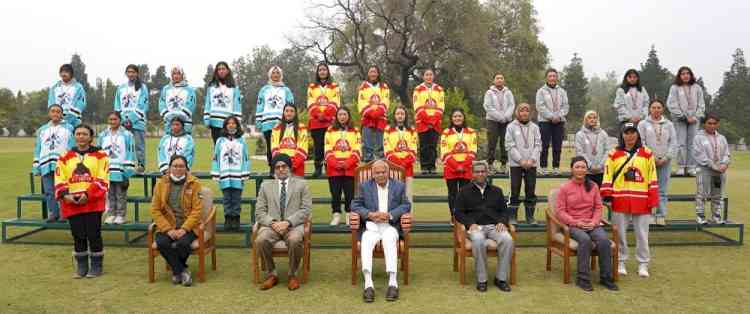 Punjab Governor honours ice hockey champs from Ladakh