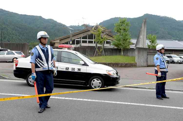 1 hostage dead after 11-hr standoff near Tokyo