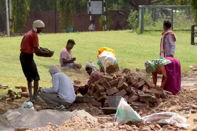 4.75 cr additional persons joined the workforce in 2 years: Eco Survey