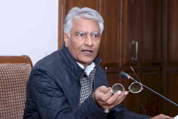 Jakhar spills beans ahead of survey on Cong's Punjab CM candidate