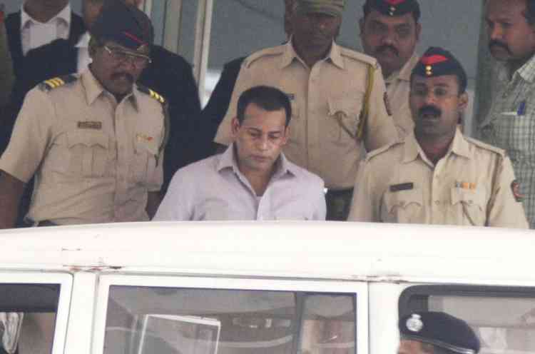 'Jail term can't exceed 25 years', SC seeks Centre's response on Abu Salem's plea