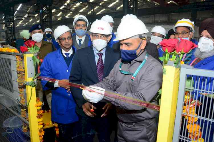 Railway Board Member (Infrastructure and Traction and Rolling Stock) Sanjeev Mittal visits RCF