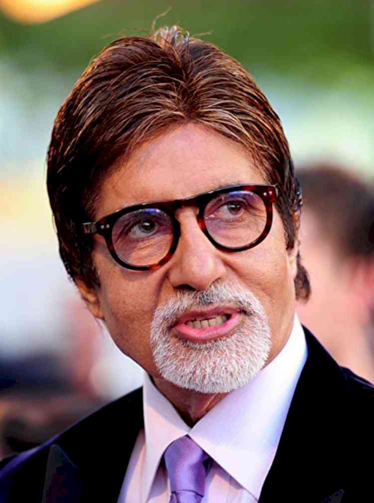 Big B on Lata Mangeshkar's demise: Voice of a million centuries has left us