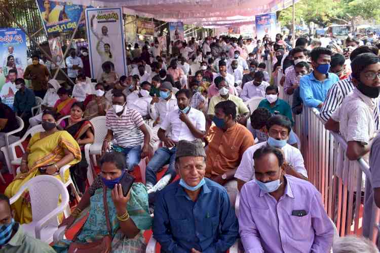 Andhra employees drop strike plan after breakthrough in talks