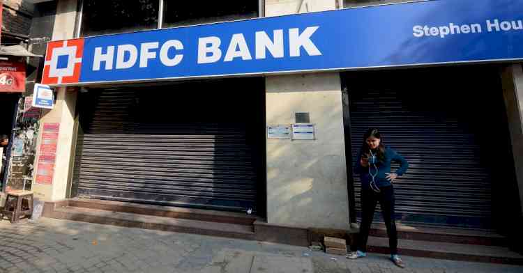 HDFC Group's shares slump sharply on heavy selling pressure