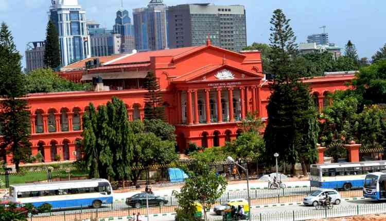 K'taka Hijab crisis: HC adjourns hearing to Wed, govt declares 3-day school holiday