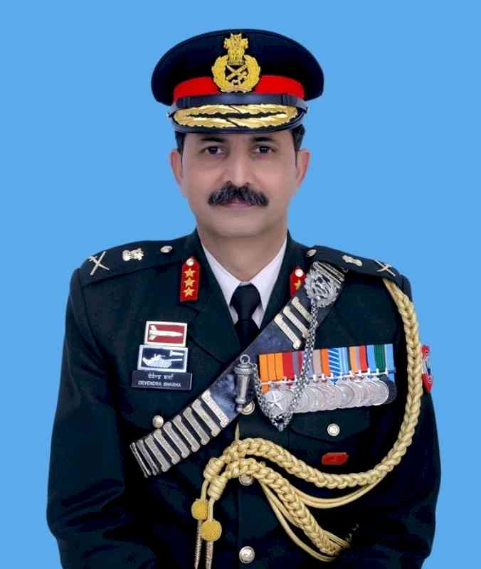 Lieutenant General Devendra Sharma takes over Command of Vajra Corps