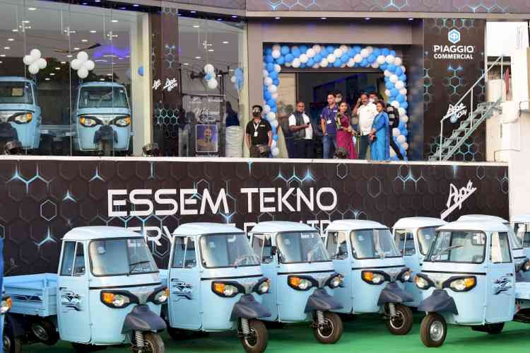 Piaggio Vehicles enters Bengal market with its first electric three-wheeler experience centre in Kolkata