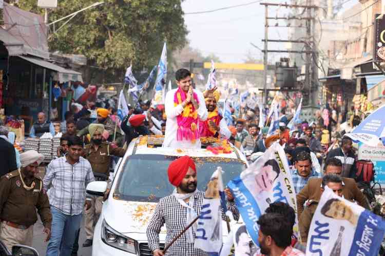 Vote for ‘Jharoo’ and clean political dirt in Punjab: Raghav Chadha