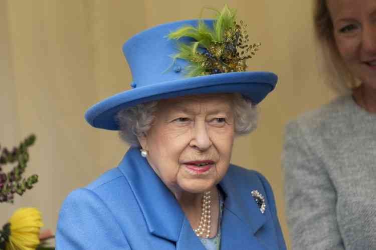 Queen Elizabeth II tests positive for Covid