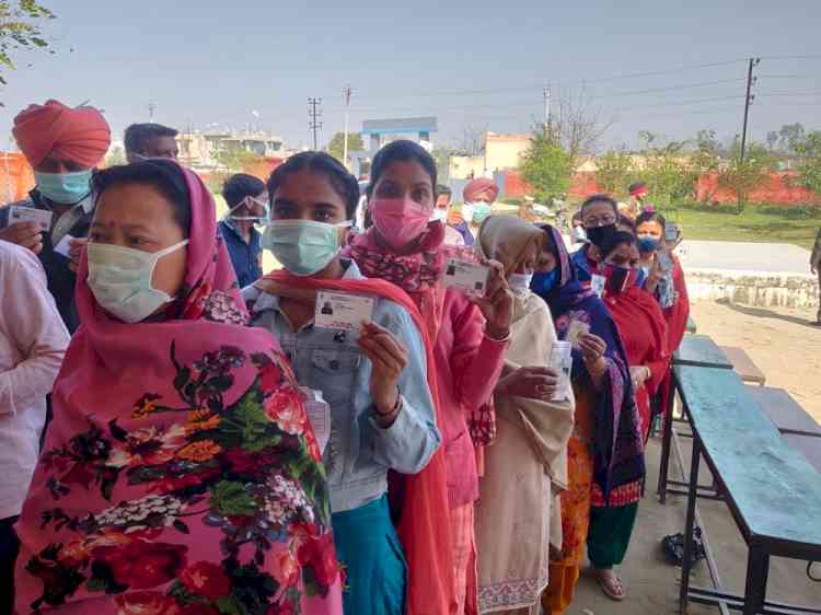 Women voters outnumber men in SBS Nagar