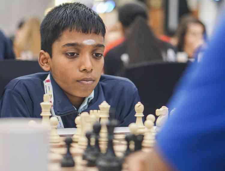 Indian teen Praggnanandhaa beats No.1 Carlsen in online chess tournament